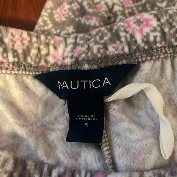 Nautica Christmas/winter pajamas - Picture 7 of 8